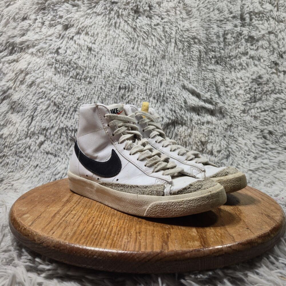 Nike Blazer Mid 77 Sneaker Shoes Women Sz 7 Vintage Style White/Black CZ1055-100